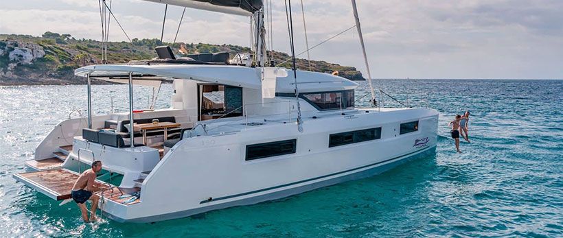  | 50 Luxury Catamaran
